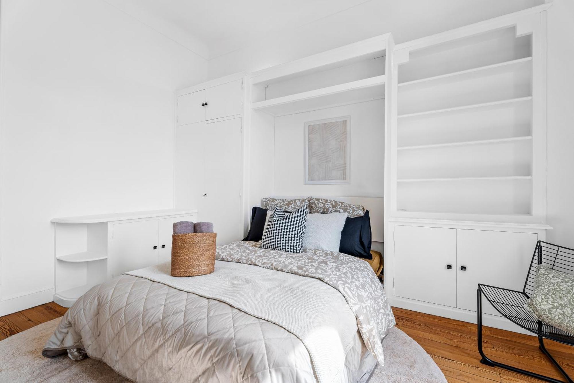 Renting - Foch - Luxury Bourgeois & Design At The Heart Of
